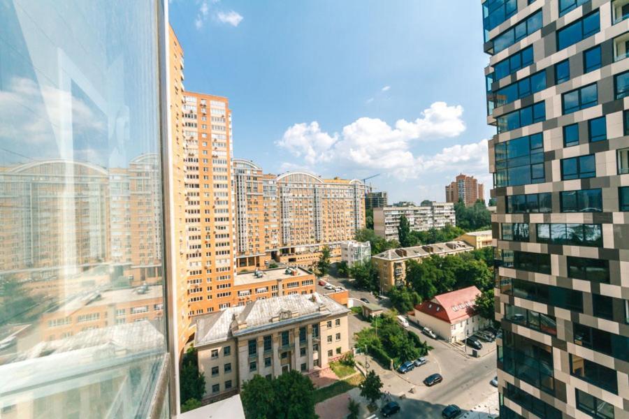 Квартира На Улице Деловая Kiev Bagian luar foto