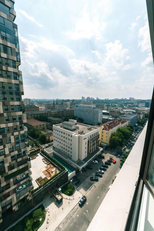 Квартира На Улице Деловая Kiev Bagian luar foto